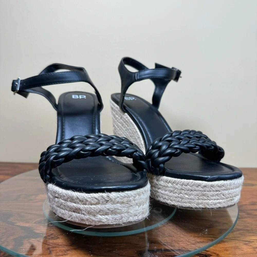 bp nwot shoes
